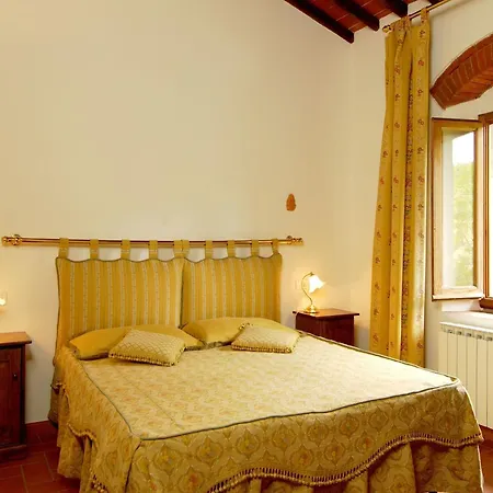 Pleasant With Swimming Pool Garden Bbq Parking Apartment Lucolena in Chianti