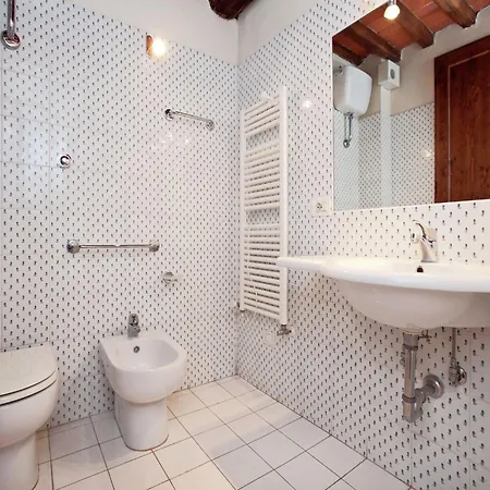 Pleasant With Swimming Pool Garden Bbq Parking Apartment