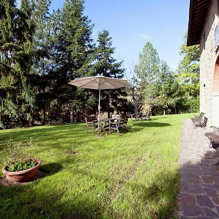 Pleasant With Swimming Pool Garden Bbq Parking Apartment Lucolena in Chianti