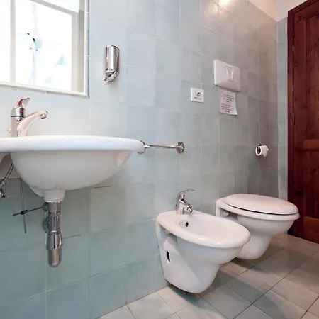 Pleasant With Swimming Pool,garden,bbq, Parking شقة *