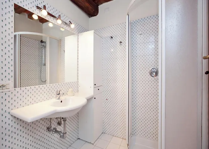 Pleasant With Swimming Pool,garden,bbq, Parking Apartamento Lucolena in Chianti