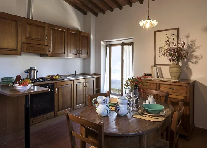 Pleasant With Swimming Pool,garden,bbq, Parking